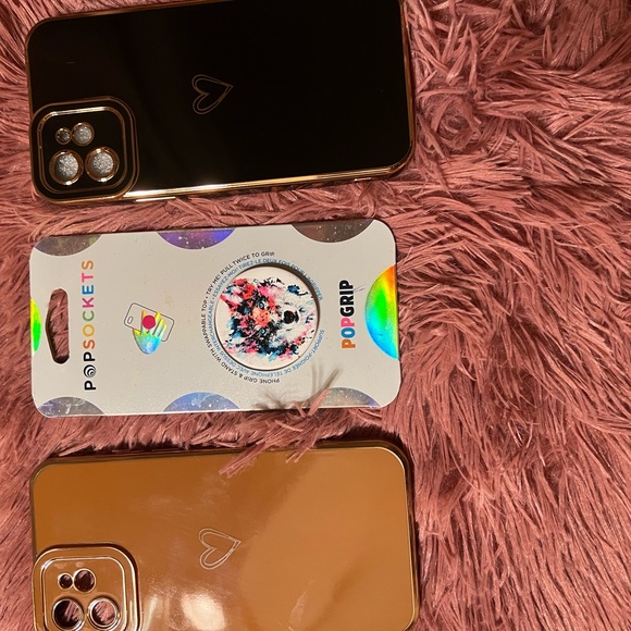 IPhone 13 Cell phone cases with a pop sock grip. Bundle deal - Picture 4 of 4